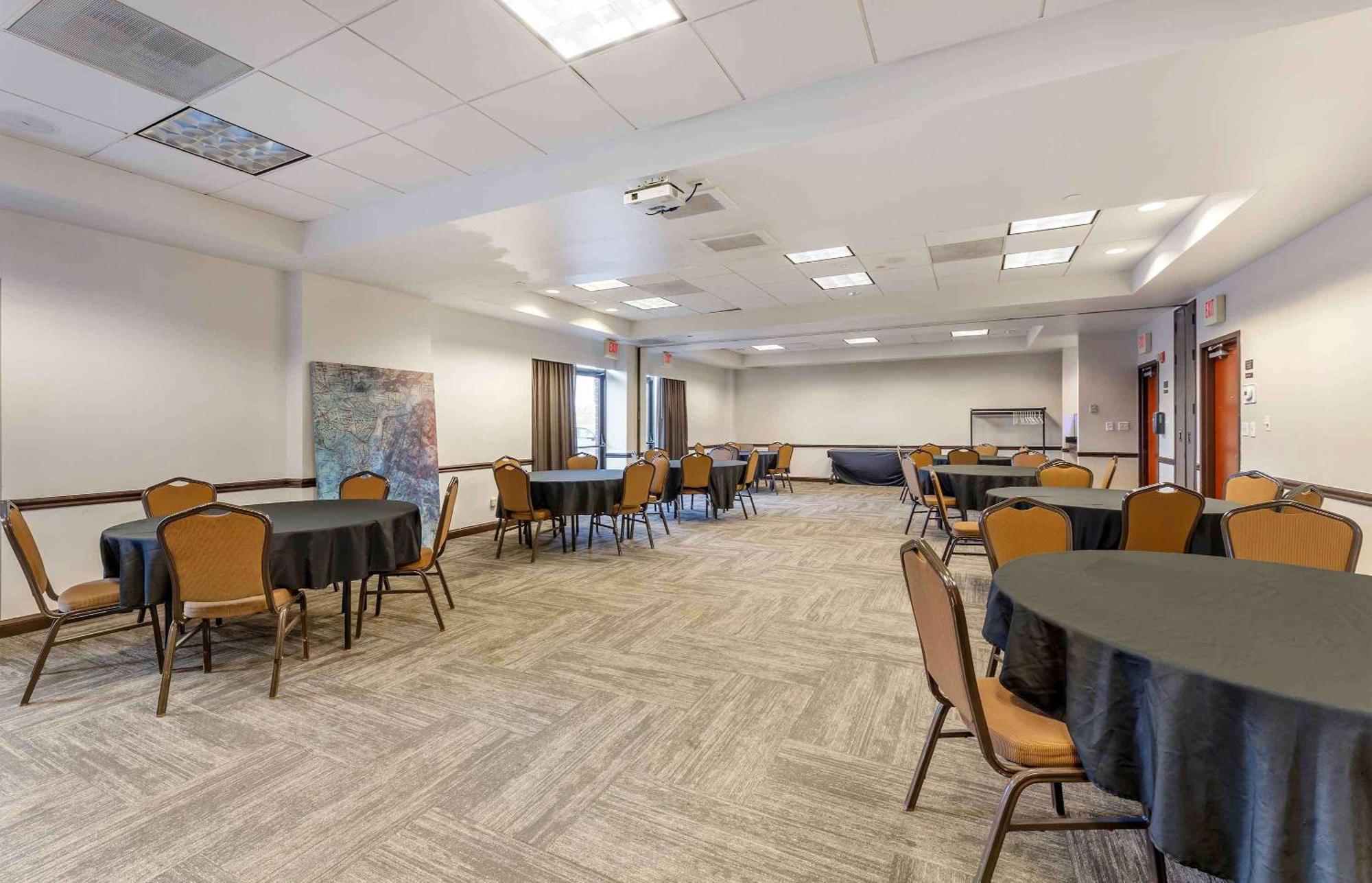 Extended Stay America Premier Suites - Cleveland - Independence Exteriör bild