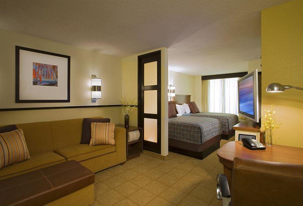 Extended Stay America Premier Suites - Cleveland - Independence Exteriör bild